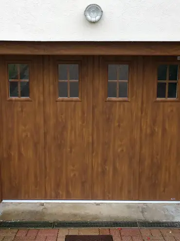 modele-porte-nfa2p-a2p-hublots-croisillons-bois