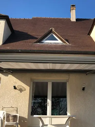 store-exterieur-ouverture-telecommande