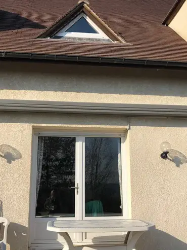store-terrasse-facade-ferme